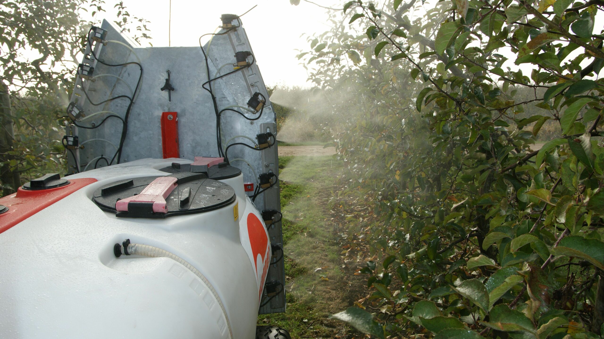 WANNER NA32 Axialsprühgerät in Aktion (Foto ESTEBURG)